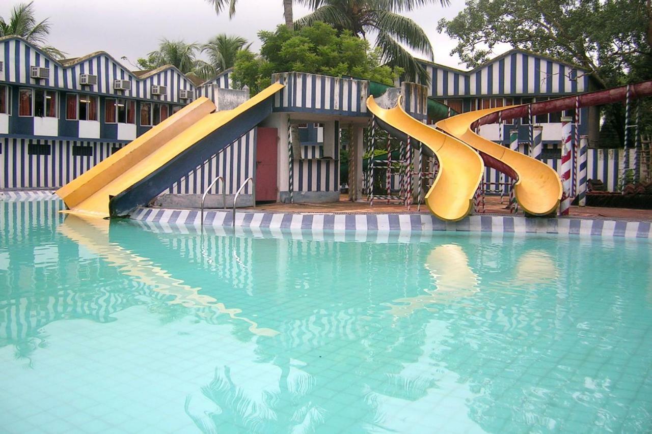 כלכותה Palm Village Resort מראה חיצוני תמונה