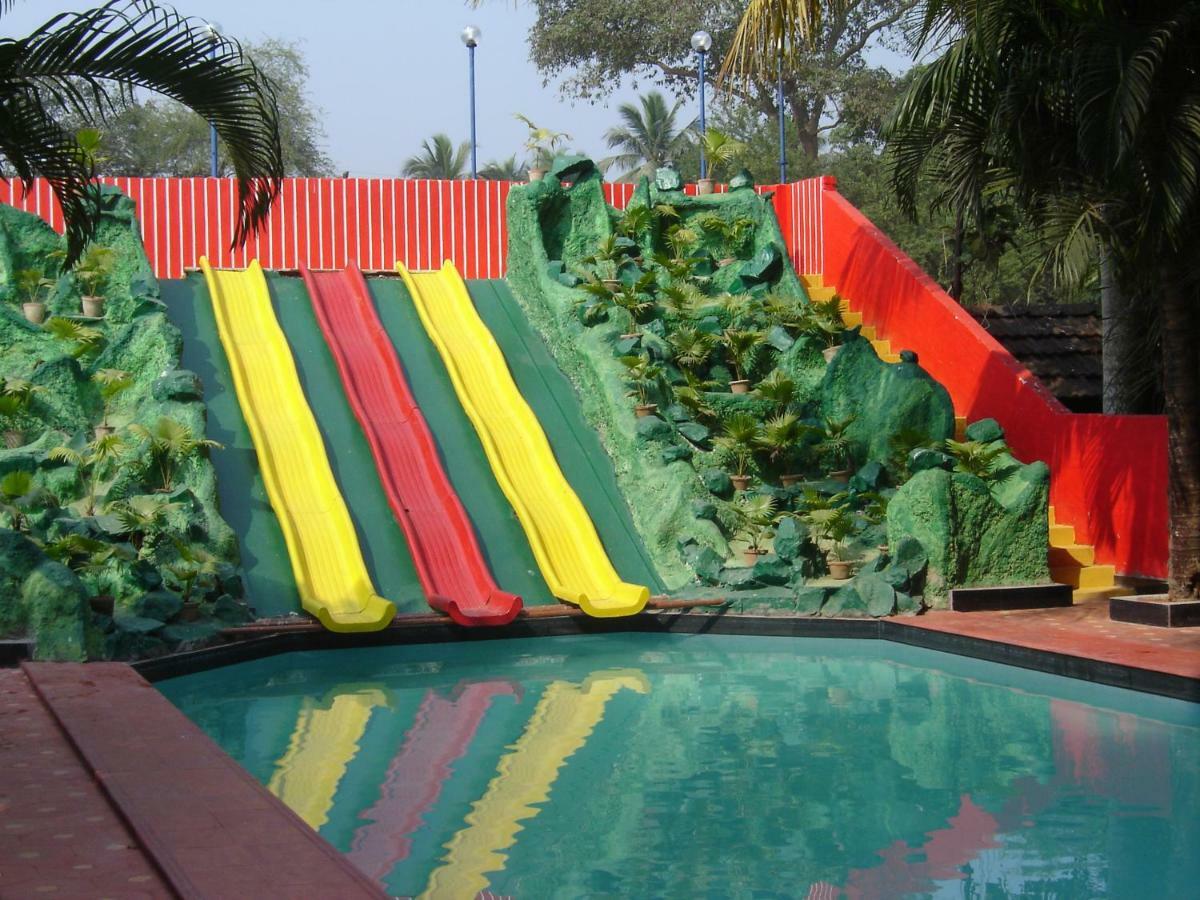 כלכותה Palm Village Resort מראה חיצוני תמונה