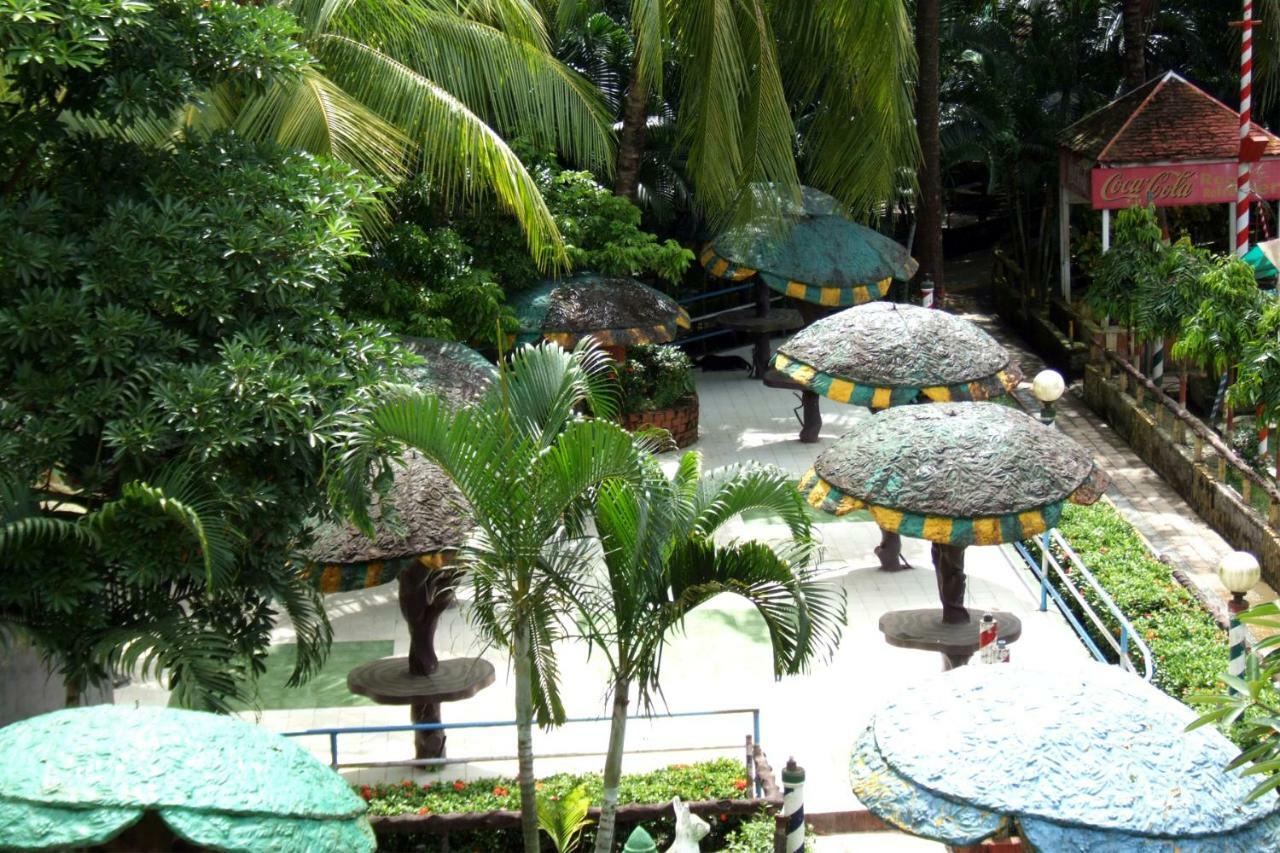 כלכותה Palm Village Resort מראה חיצוני תמונה